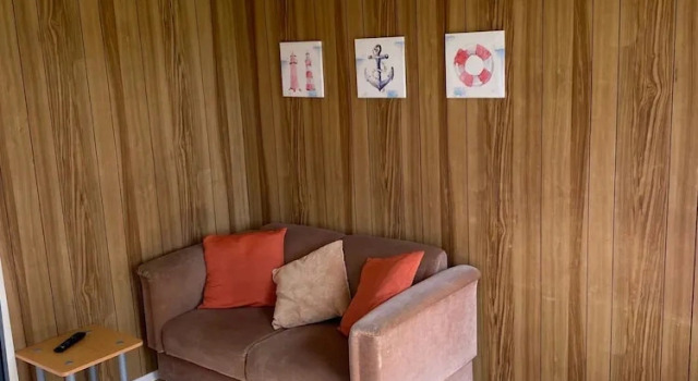 Cabin Sleeps 4 With Parking