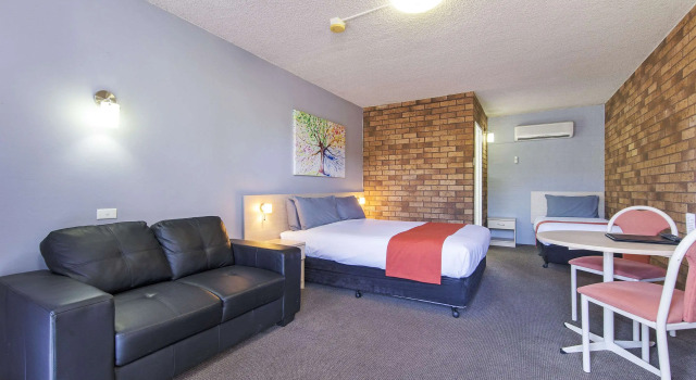 Трёхместный номер Standard Comfort Inn Dubbo City