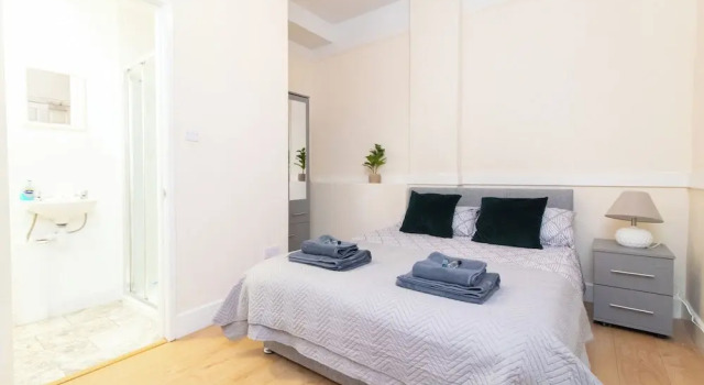 Thornbury Guest House Room 3, Забронировать Гостевой дом Саутгемптон Хэмпшир, рядом с Southampton Central Library