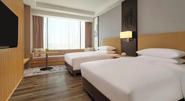 Четырёхместный клубный номер Deluxe Zest Harbour Bay Batam by Swiss-Belhotel International