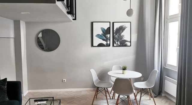 Студия MINT Boutique Studio Apartments
