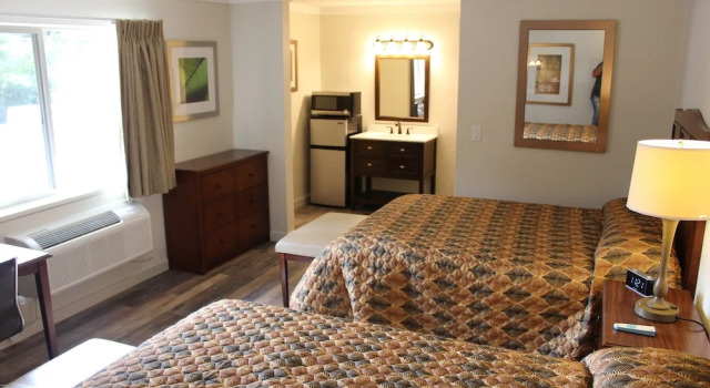 Четырёхместный номер Deluxe The Northern Inn