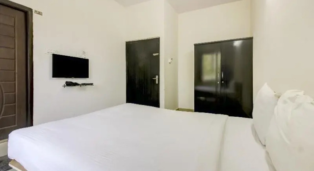 Двухместный номер Standard Collection O 77966 Broholic Hotels
