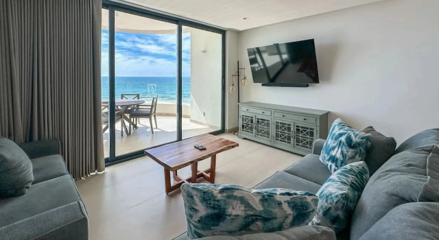 Коттедж Paradise Found Luxe 2BR Condo in Iconic Location