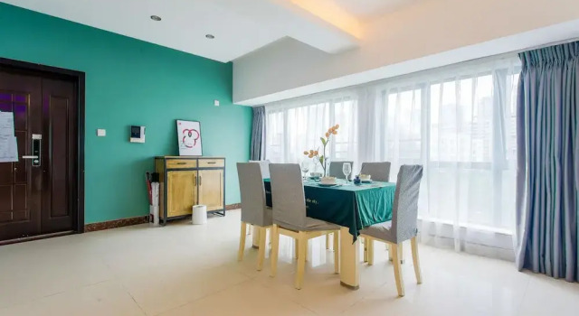 Locals Boutique Apartment Huafa No.11