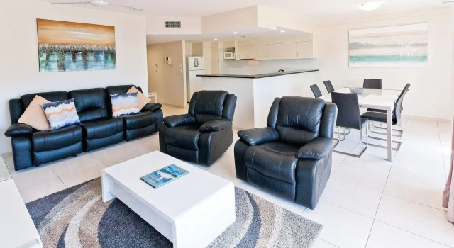 White Crest Apartments