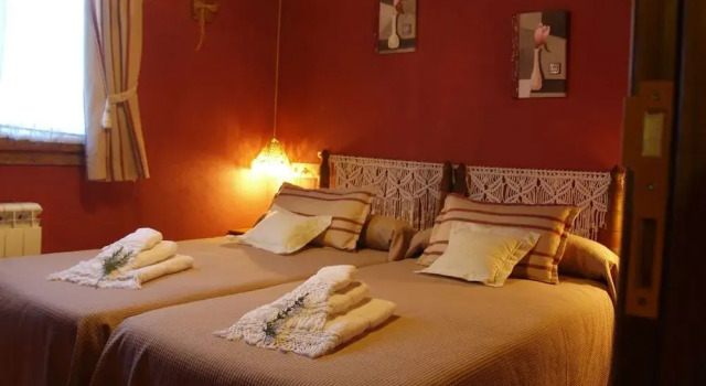 Alojamientos Rurales Angelita, Book Hotel Hotels in Aragon with Parking, Parking