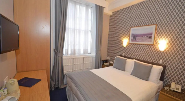 Двухместный номер Parkwood Hotel