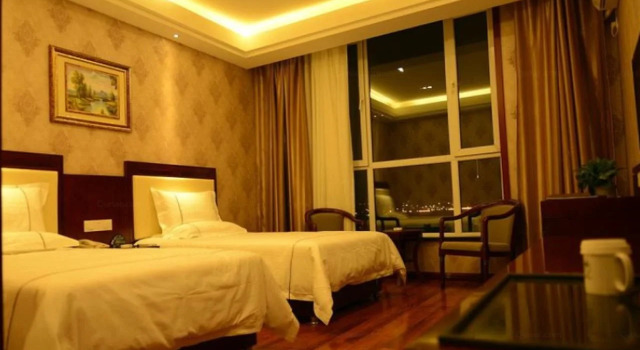 GreenTree Inn Shanxi Jinzhong Yuci Taiyu Road Cultural and Educational City Business Hotel, Rezerwuj Hotel Hotele w Jinzhong z parkingiem, Parking