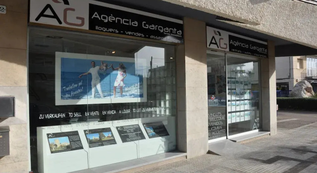 Apartaments Agencia Garganta, Varaa Hotelli Torroella de Montgrí Baix Empordà