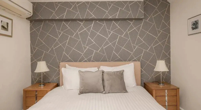 Апартаменты Superior Queensgate Court Apartments