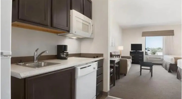 Двухместный люкс Deluxe PetroStay Inn & Suites Cotulla