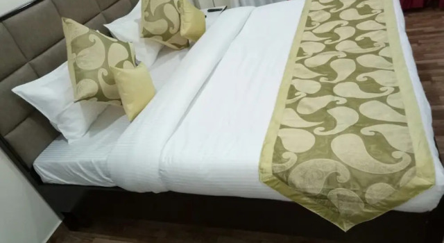Номер Deluxe SRM House