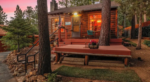 THE Nest ON Towne Trail #2480, Rezerwuj Dom wakacyjny Big Bear Lake Stany Zjednoczone