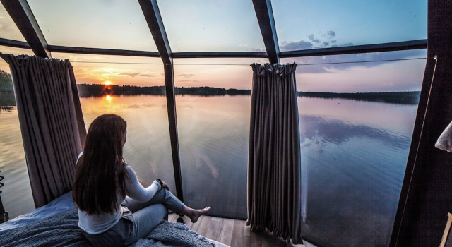 AuroraHut Glass Igloos Ranua