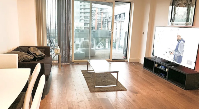 Stunning 1-bed Apartment in London Royal Excel, Varaa Huoneisto Asunnot kohteessa Merseyside, Huoneisto