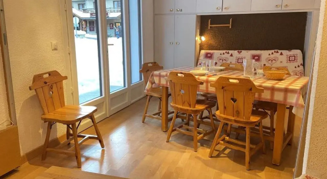 Studio cabine 8 pers, Sud, pied de piste, centre station, proche commerces et ESF - FR-1-330-40, Забронировать Апартаменты/квартира Апартаменты Ризуль, Апартаменты/квартира