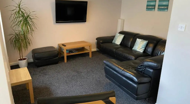 Апартаменты с 3 комнатами Ivy Cottage-Serviced accommodation