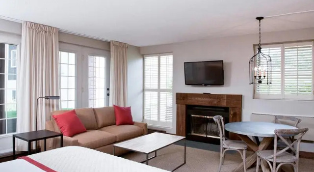 Номер Standard с балконом Manoir Saint-Sauveur