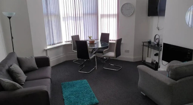 Апартаменты Deluxe Coast Accommodation Station Road Apartments