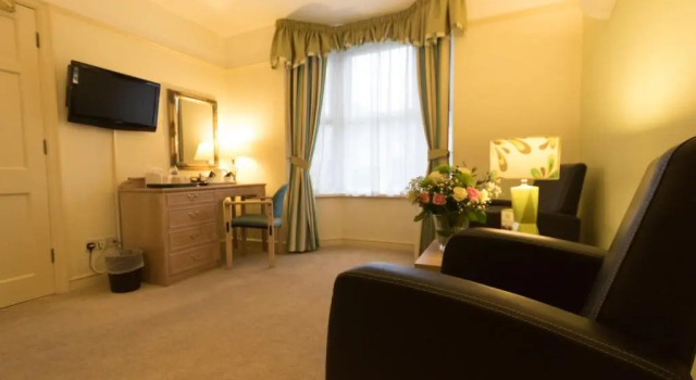 Люкс Stratford Limes Hotel