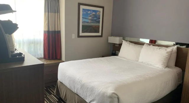Номер Economy Microtel Inn & Suites by Wyndham Fort Saint John