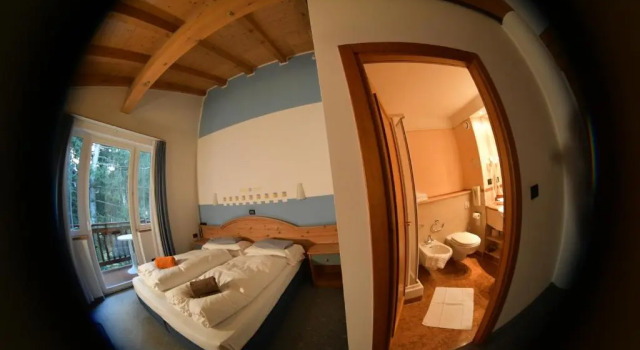 Hotel Bella di Bosco, Забронировать Отель Отели Мале с парковкой, Парковка