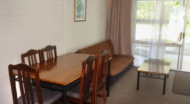 Семейный люкс с 2 комнатами Westport Motels
