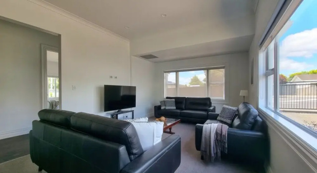 Central Auckland 5-Bedroom Villa with Free Parking, Забронировать Отель Окленд регион Окленд