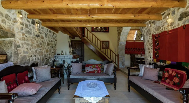 Greek-style Villa in Impros for 10 people with Private Pool