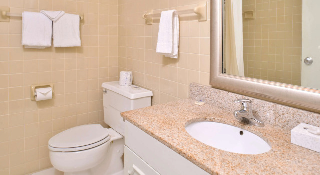 Четырёхместный номер Standard Americas Best Value Inn and Suites St. Cloud