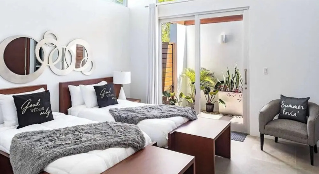 Family Oceanside Vacation Villa Hotel Amenities v8