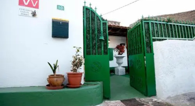 Candelaria's Mountain House (Pool & Sea Views), Book Hotel Hotels in Tenerife with Parking, Parking