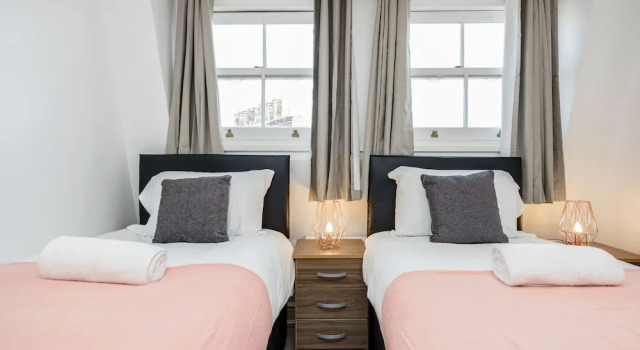 Cosy and Functional 1 Bedroom Flat in London, Забронировать Отель Отели Лондона 3 звезды, рядом с Станция метро New Cross Gate, 3*