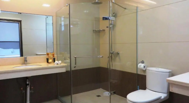 Suite Plaza Hotel