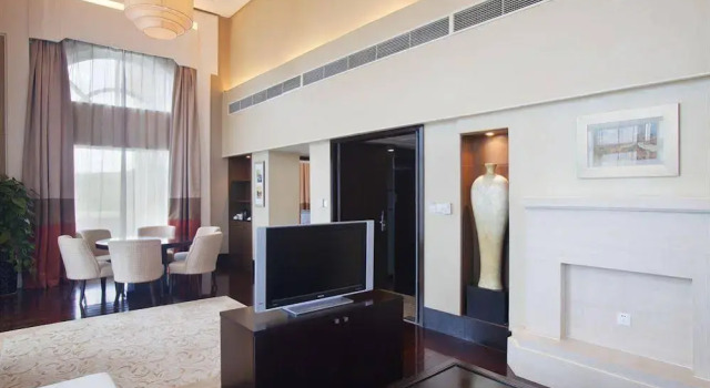 Holiday Inn Suifenhe, Book Hotel Hoteller i Mudanjiang med pool, Swimmingpool