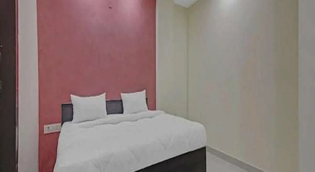 OYO Flagship 70305 Hotel Dg Dwarka Mor, Забронировать Отель район Дварка Нью-Дели