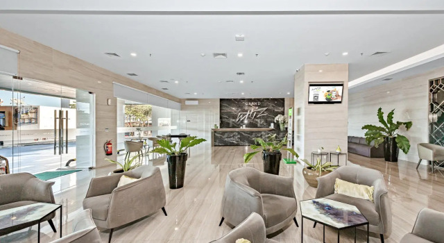 Grand Whiz Megamas Manado, Book Hotel Hotels in Sulawesi with Parking, Parking