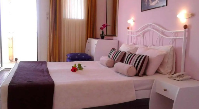 Двухместный номер Standard с видом на сад Creta Suites