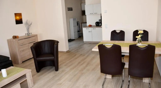 Eifellounge