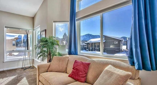 1759 Venice Drive 5 Bedroom Home by RedAwning