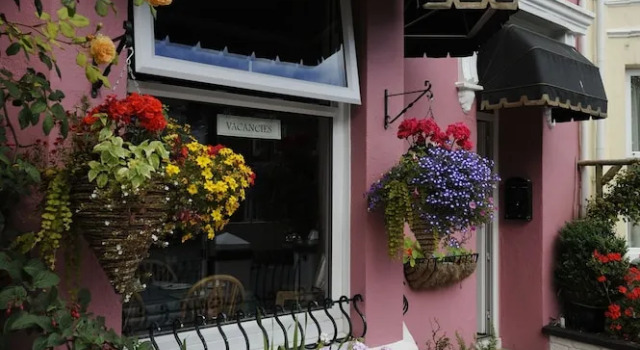 Bay Cottage Guest House, Забронировать Гостевой дом Отели Пейнтон с завтраком, рядом с Goodrington Station, Завтраки