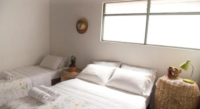 Samán Hostel Medellín, Book Hostel / Vandrerhjem Hostels i Antioquia, Hostel / Vandrerhjem