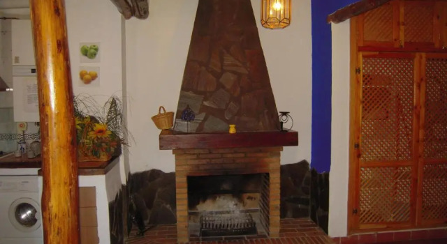 La Ermita del Poqueira, Забронировать Отель Бубион La Alpujarra, рядом с Casa Alpujarreña