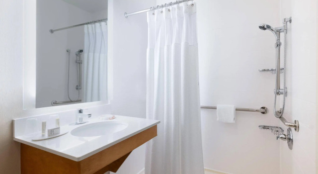 Четырёхместный полулюкс SpringHill Suites by Marriott Williamsburg