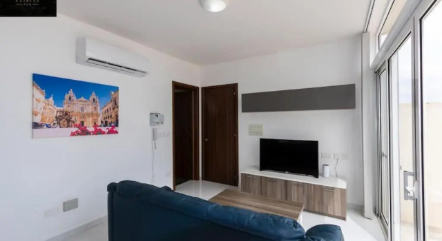 Comfy sofa, Super Penthouse with comfortable BED 360 Estates, Réserver Hôtel Hôtels à Msida avec parking, Parking