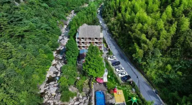 Yunbo Qilu Hostel, Rezerwuj Hostel Hostele w Hangzhou, Hostel