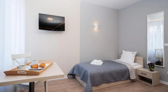 Трёхместный номер Standard S12 Boutique Residence - by Hosty