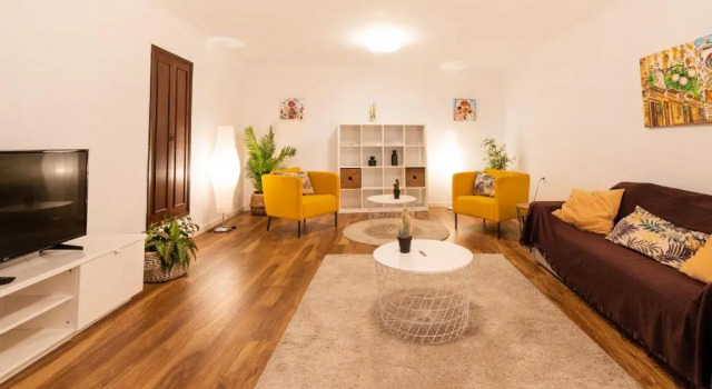 Apartamento 1º con Chill-Out frente a la Catedral, Забронировать Апартаменты/квартира Отели Таррагоны с парковкой, рядом с Конгресс-центр и выставочный цент El Palau, Парковка