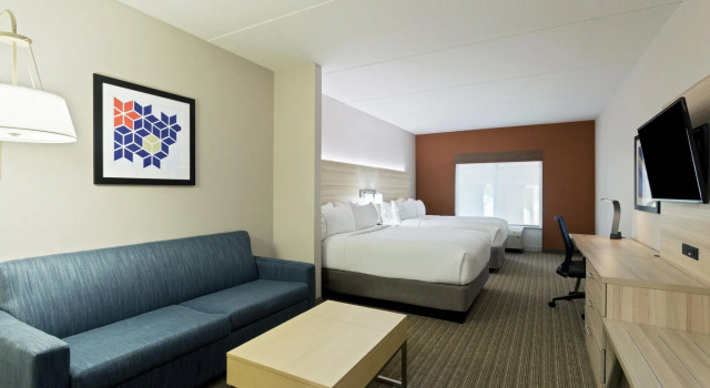 Четырёхместный люкс Holiday Inn Express & Suites Tavares by IHG